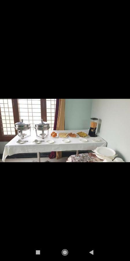 فندق نويدا الكبرىفي  J P Residency المظهر الخارجي الصورة