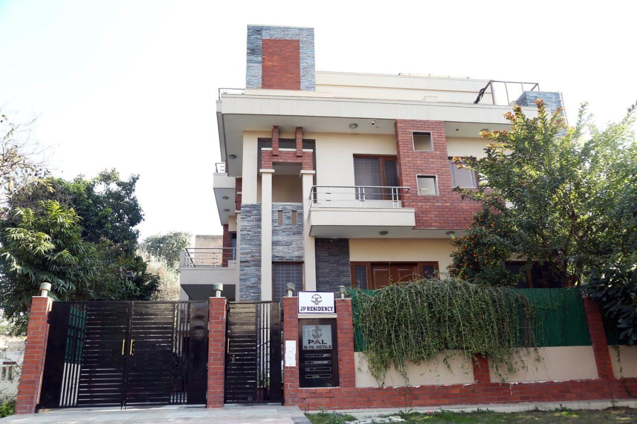 فندق نويدا الكبرىفي  J P Residency المظهر الخارجي الصورة